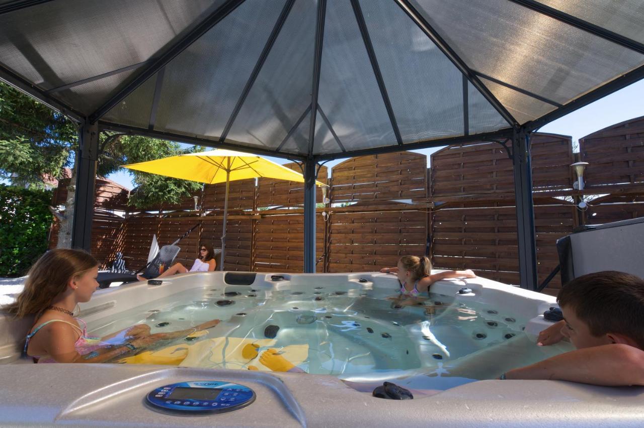 Logis Hotel Centrotel Et Spa Bulles D'Allier Montmarault Zewnętrze zdjęcie