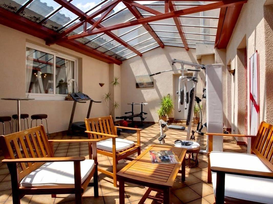 Logis Hotel Centrotel Et Spa Bulles D'Allier Montmarault Zewnętrze zdjęcie