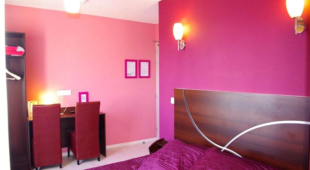 Logis Hotel Centrotel Et Spa Bulles D'Allier Montmarault Zewnętrze zdjęcie
